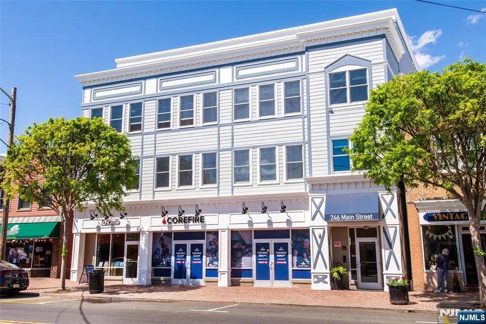 246 Main Street 303 Chathamugh, NJ 07928