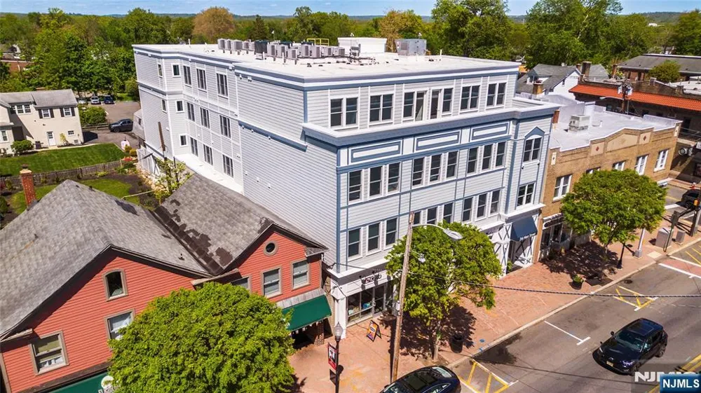 246 Main Street 303 Chathamugh, NJ 07928