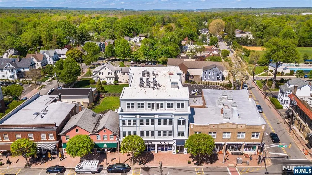 246 Main Street 303 Chathamugh, NJ 07928
