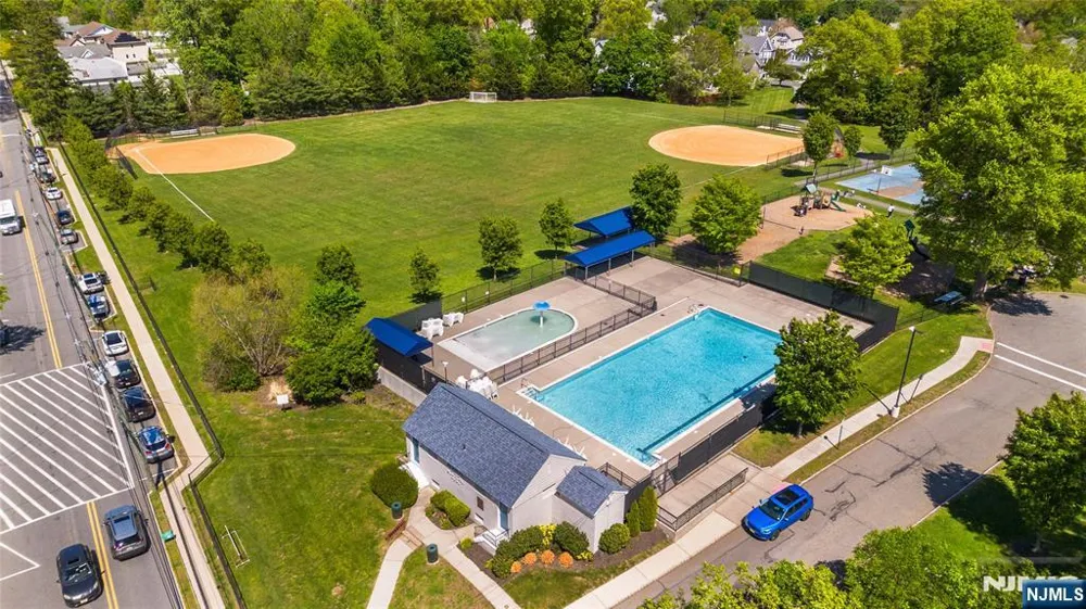 246 Main Street 303 Chathamugh, NJ 07928