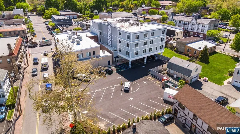 246 Main Street 303 Chathamugh, NJ 07928