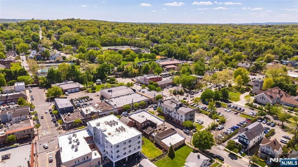 246 Main Street 303 Chathamugh, NJ 07928