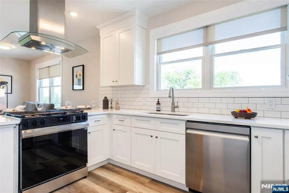 246 Main Street 303 Chathamugh, NJ 07928