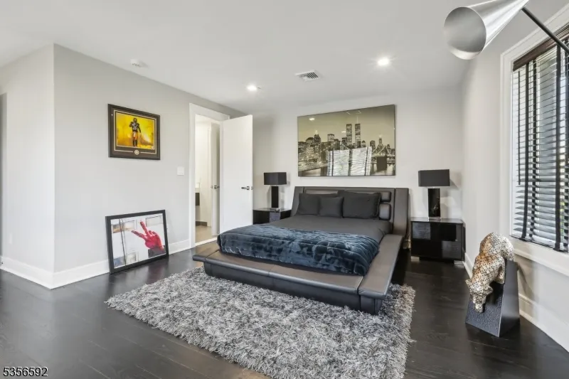 63 Roberts Rd Englewood Cliffs, NJ 07632