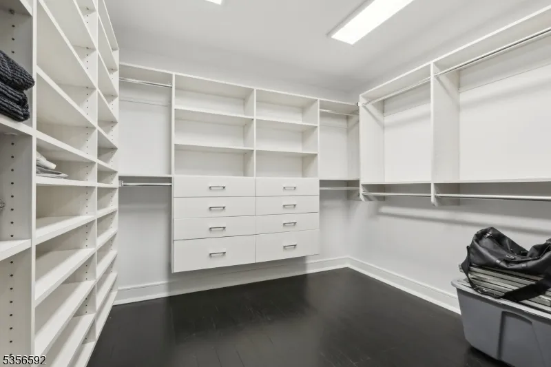 63 Roberts Rd Englewood Cliffs, NJ 07632