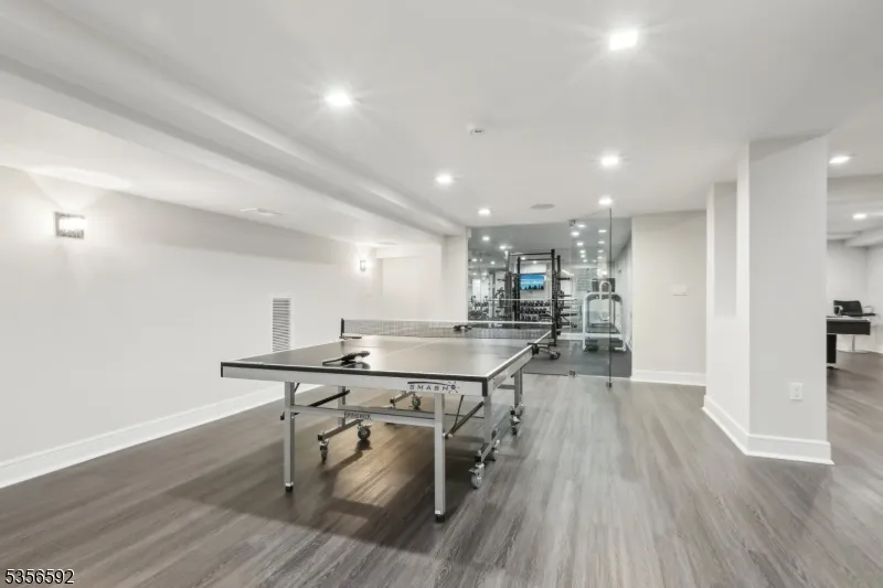 63 Roberts Rd Englewood Cliffs, NJ 07632