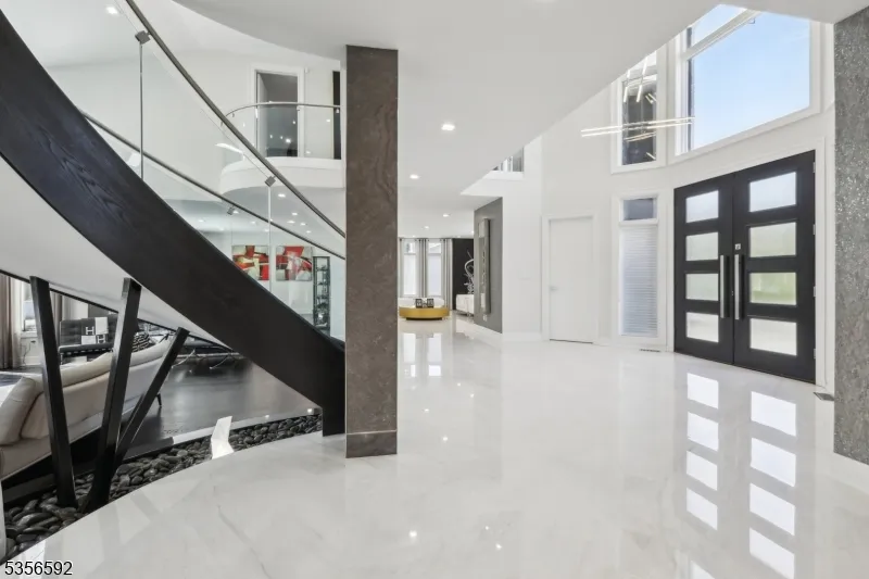 63 Roberts Rd Englewood Cliffs, NJ 07632