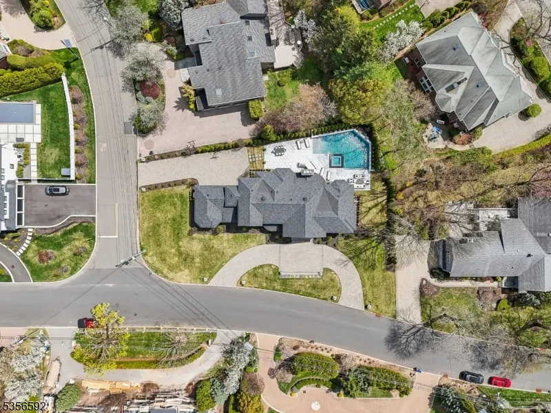 63 Roberts Rd Englewood Cliffs, NJ 07632