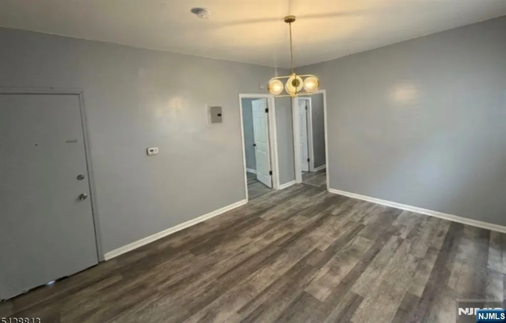 280 6th Street Newark, NJ 07103