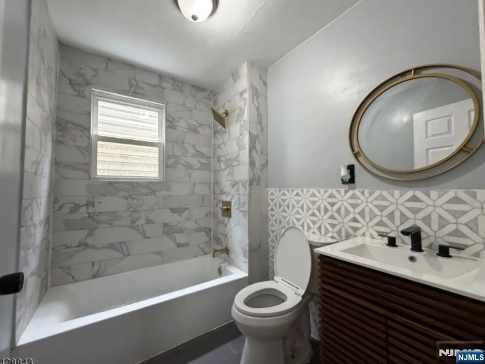 280 6th Street Newark, NJ 07103