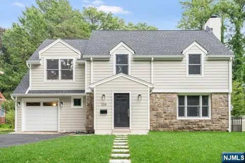 235 Dwight Place