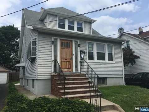 256 7th Street 2