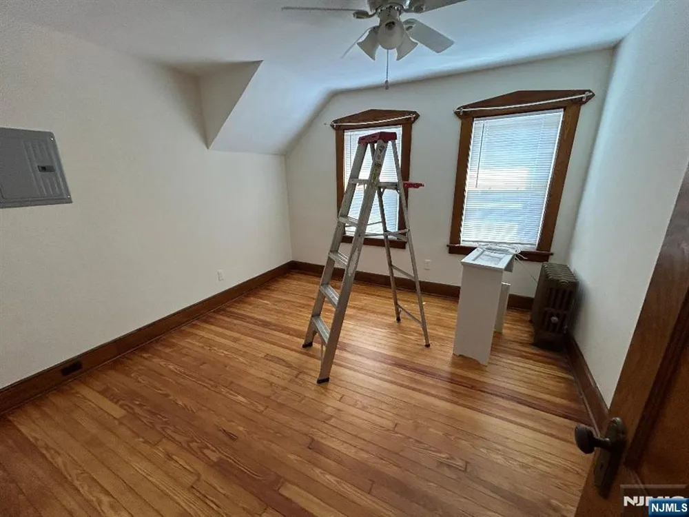 256 7th Street 2 Clifton, NJ 07011