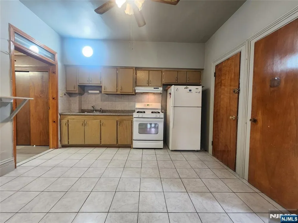 133 Belmont Avenue 1st Floor Paterson, NJ 07522