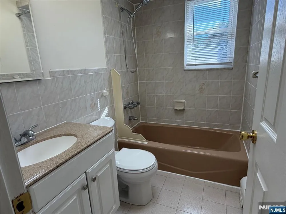 440 Brinkerhoff Avenue A Fort Lee, NJ 07024