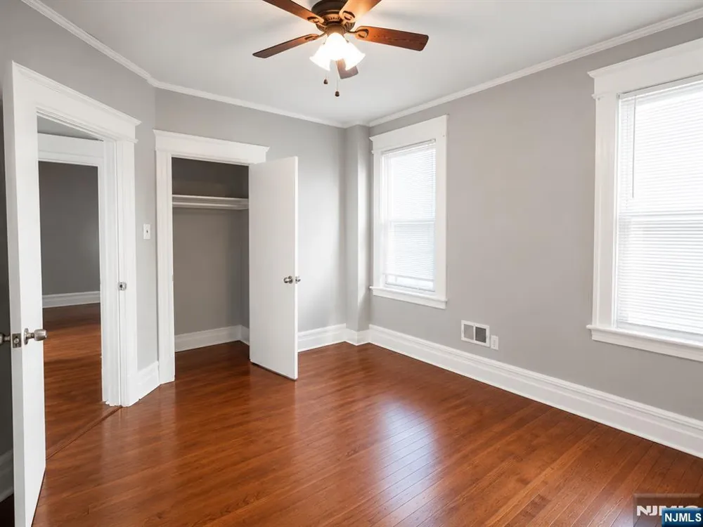 869 17th Street 867 Newark, NJ 07108