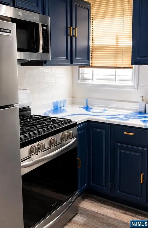 869 17th Street 867 Newark, NJ 07108