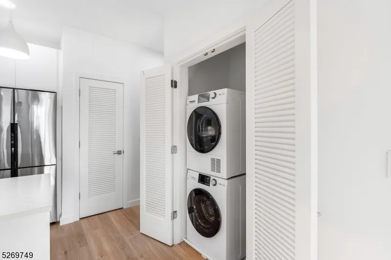 25 Freeway Dr #203 Unit 203 East Orange City, NJ 07018