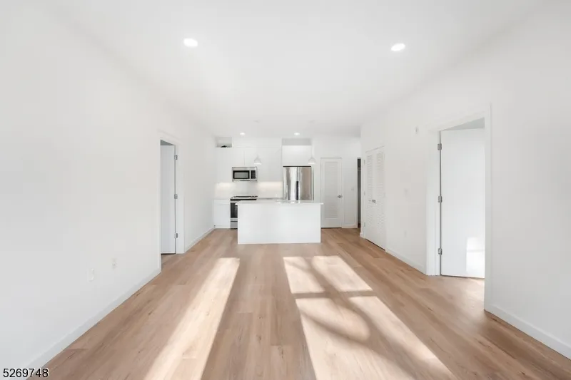 25 Freeway Dr #506 Unit 506 East Orange City, NJ 07018