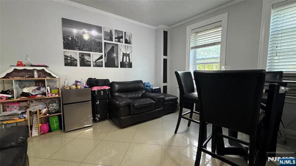 325 79th Street 26 North Bergen, NJ 07047