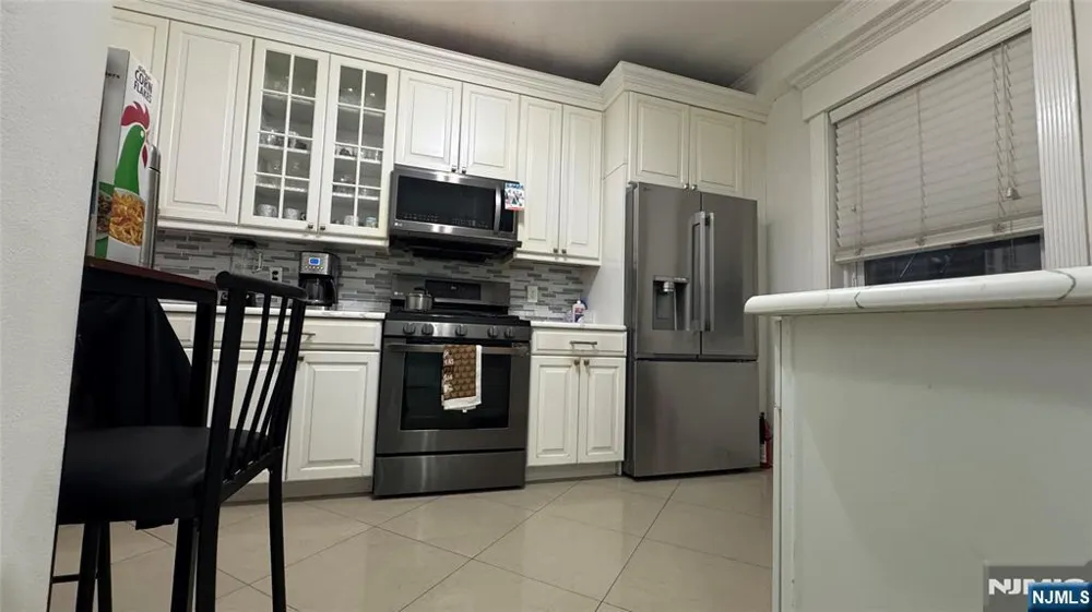 325 79th Street 26 North Bergen, NJ 07047