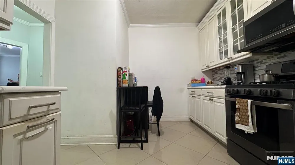 325 79th Street 26 North Bergen, NJ 07047