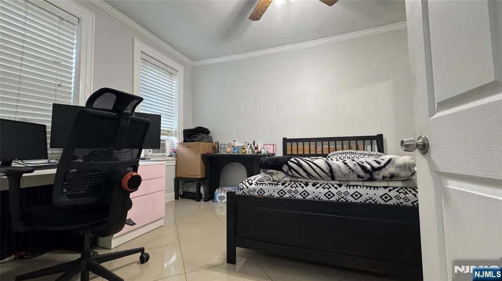 325 79th Street 26 North Bergen, NJ 07047