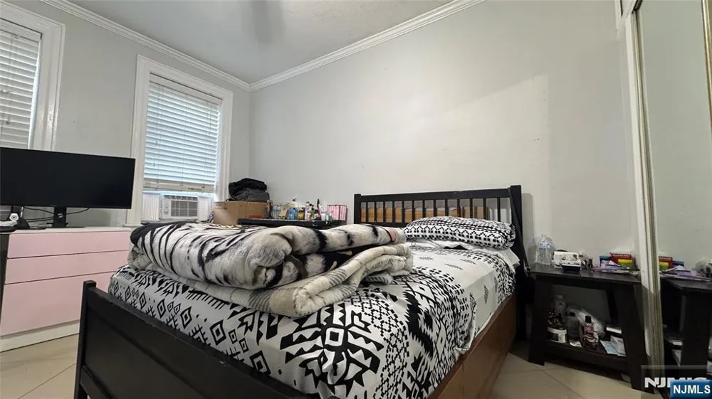 325 79th Street 26 North Bergen, NJ 07047