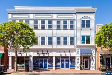 246 Main Street 402
