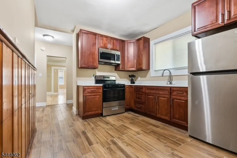 197 Hollywood Ave #1 Unit 1 East Orange City, NJ 07018