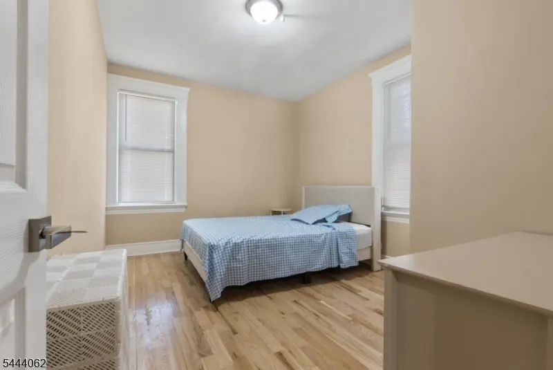 197 Hollywood Ave #1 Unit 1 East Orange City, NJ 07018