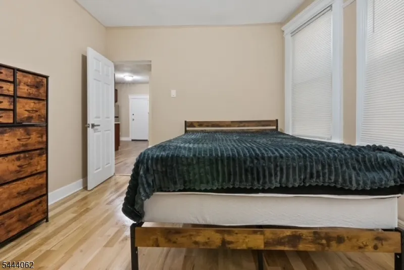 197 Hollywood Ave #1 Unit 1 East Orange City, NJ 07018