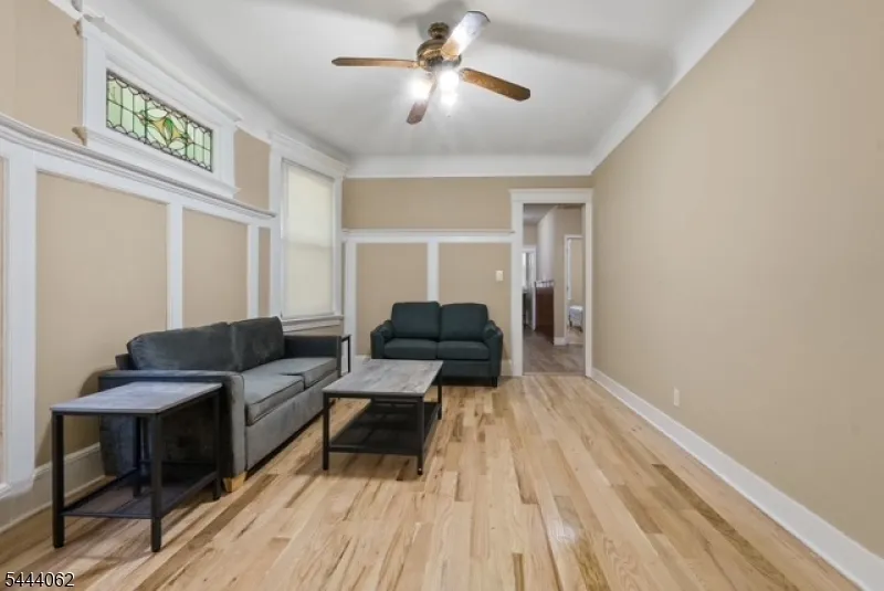 197 Hollywood Ave #1 Unit 1 East Orange City, NJ 07018