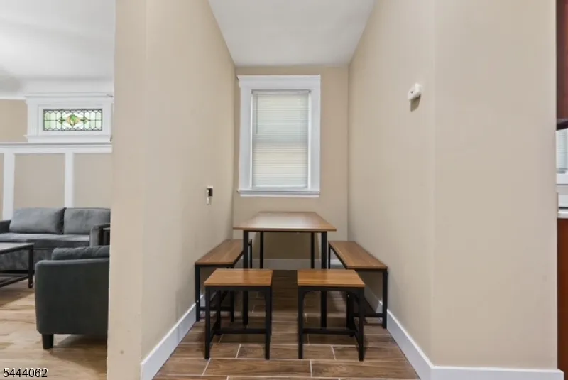 197 Hollywood Ave #1 Unit 1 East Orange City, NJ 07018