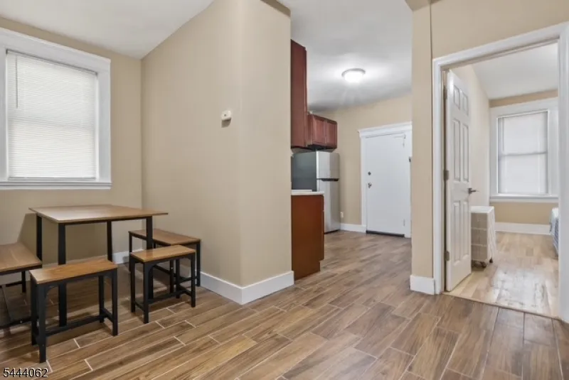 197 Hollywood Ave #1 Unit 1 East Orange City, NJ 07018