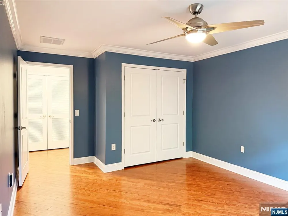 2102 Freeman Way 2102 Allendale, NJ 07401