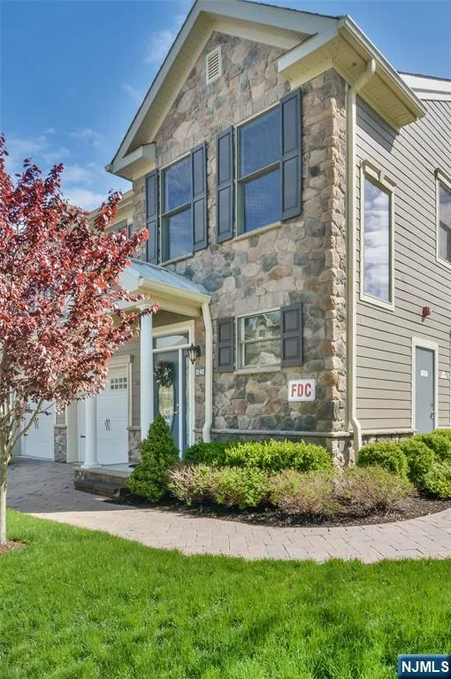 2102 Freeman Way 2102 Allendale, NJ 07401