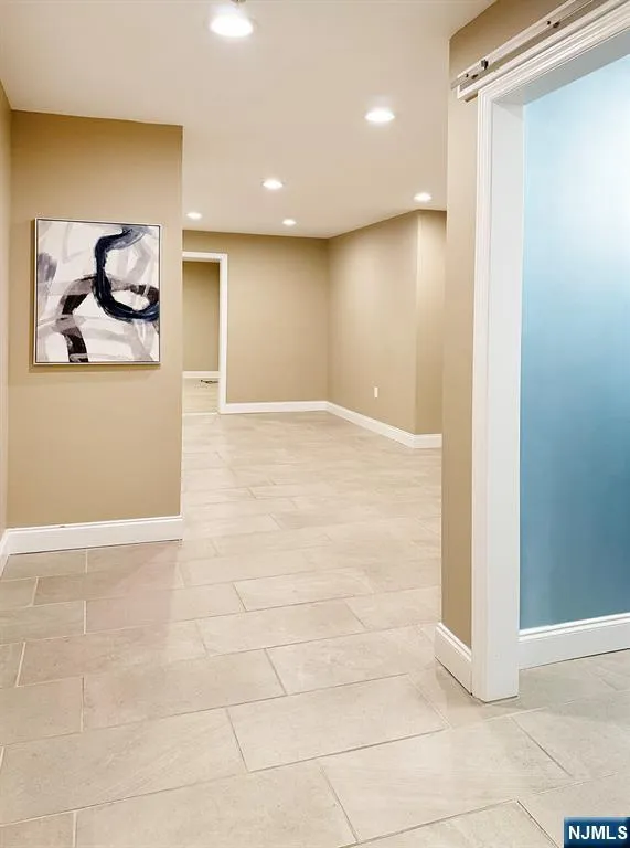 2102 Freeman Way 2102 Allendale, NJ 07401