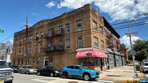 397 Avenue C 303