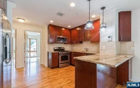 17 Meadow Road 302