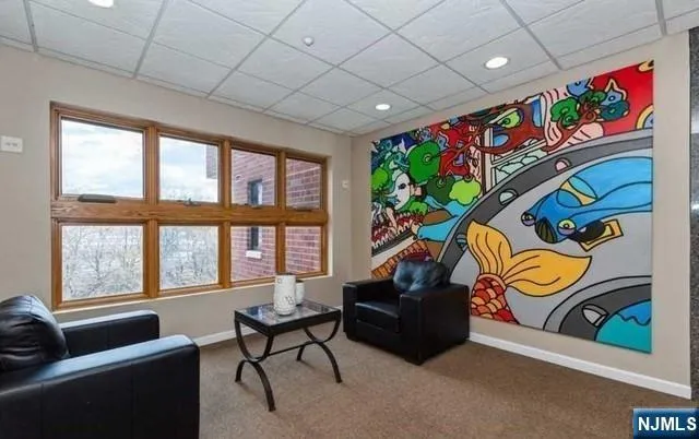 17 Meadow Road 302 Rutherford, NJ 07070