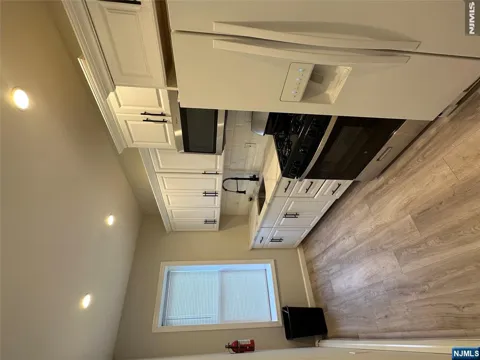 1057 Jersey Street 1