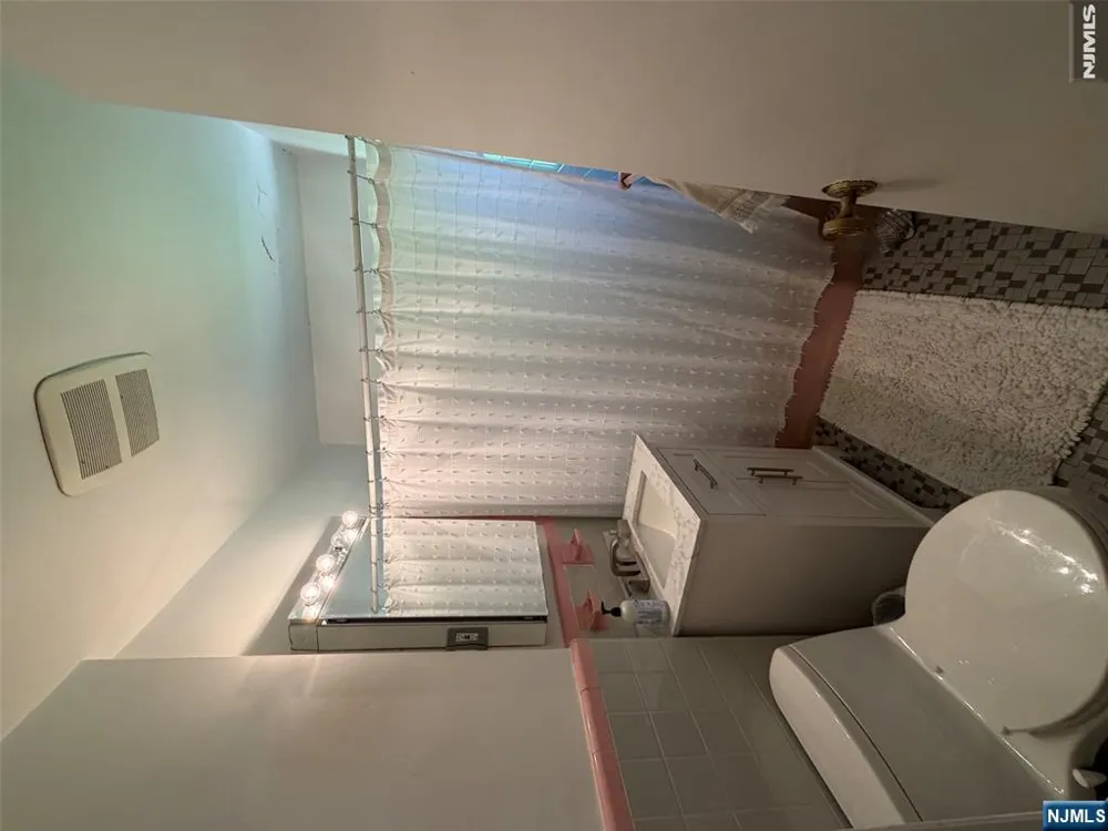 3 Spruce Place Ho-Ho-Kus, NJ 07423