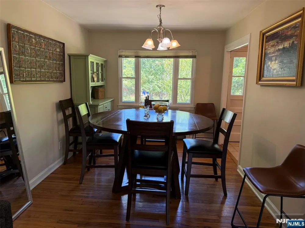 3 Spruce Place Ho-Ho-Kus, NJ 07423