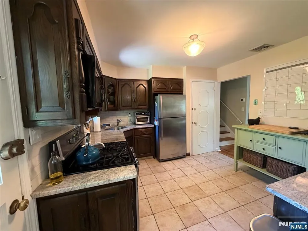 3 Spruce Place Ho-Ho-Kus, NJ 07423