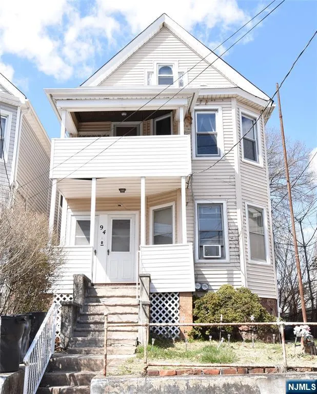 94 Grant Street 2 Passaic, NJ 07055