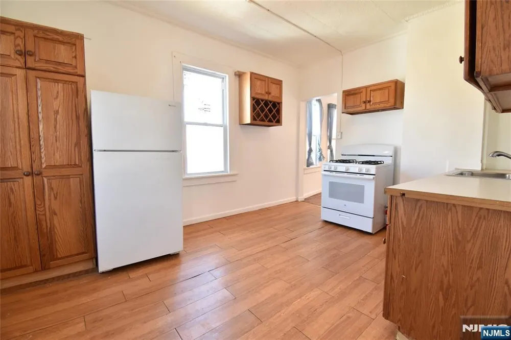 94 Grant Street 2 Passaic, NJ 07055