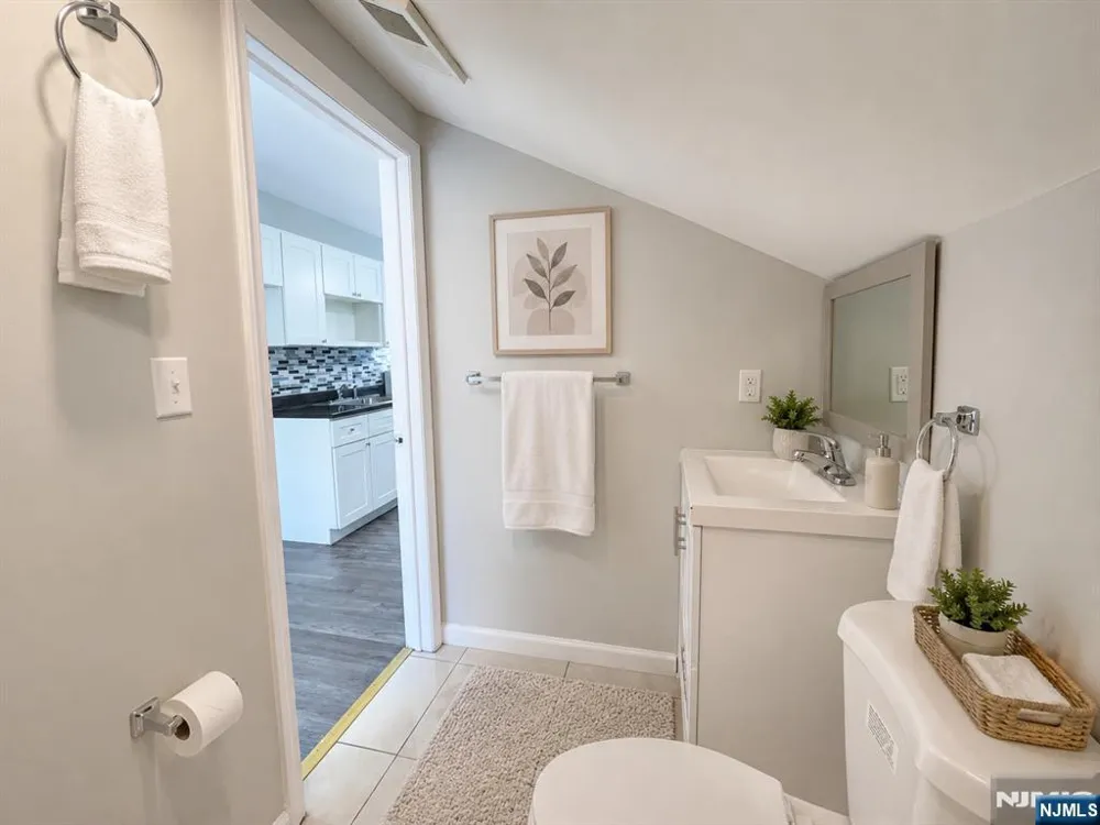 37 12th Avenue 3 Paterson, NJ 07501