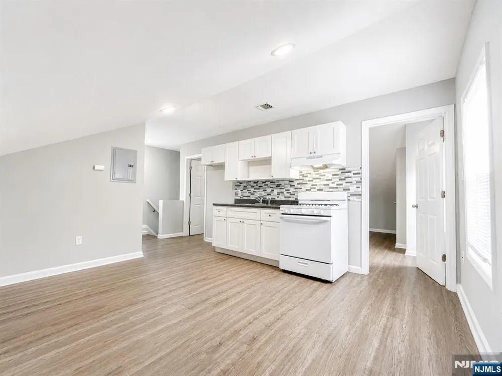 37 12th Avenue 3 Paterson, NJ 07501