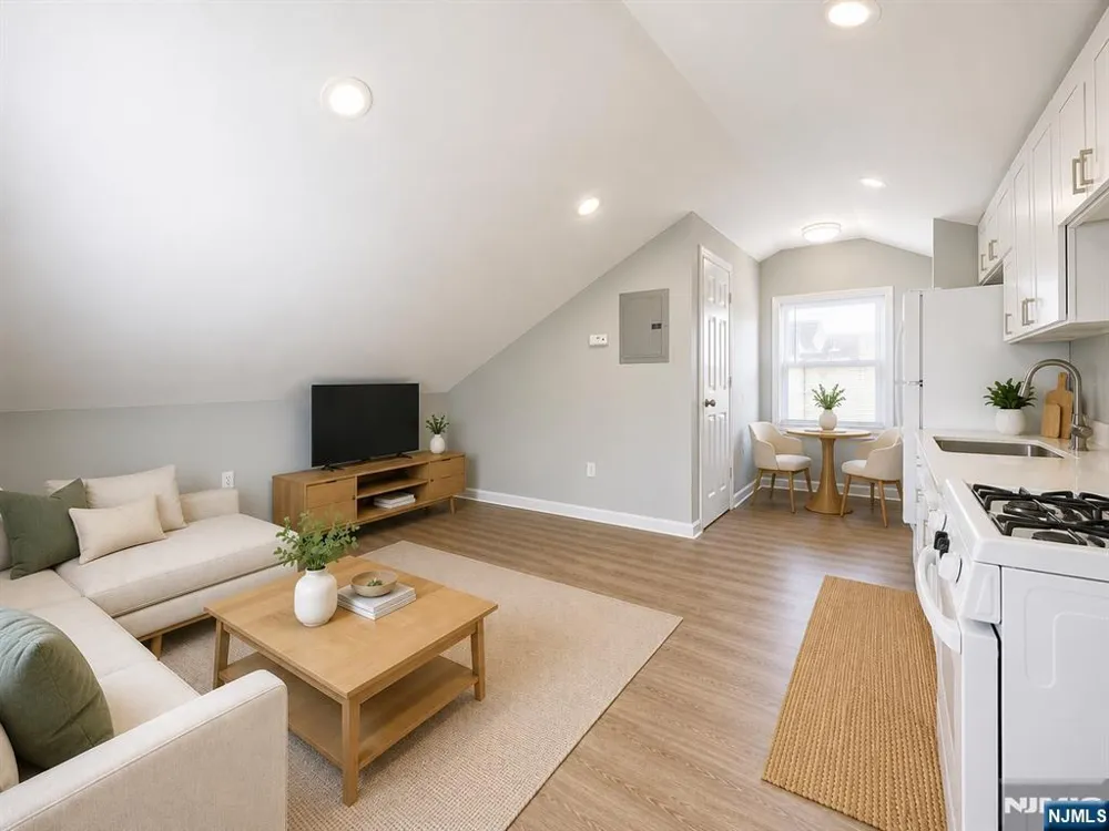 37 12th Avenue 3 Paterson, NJ 07501